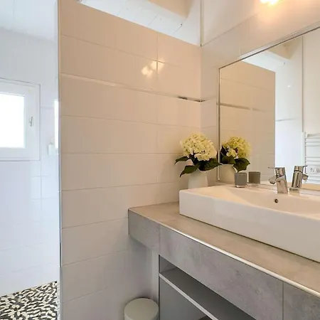 Superbe Avec Piscine Chauffee, Proche Βίλα