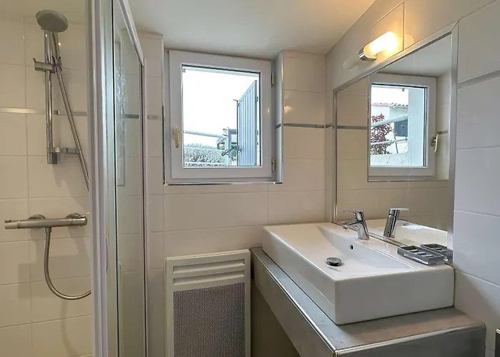 Superbe Avec Piscine Chauffée, Proche * Ars-en-Ré