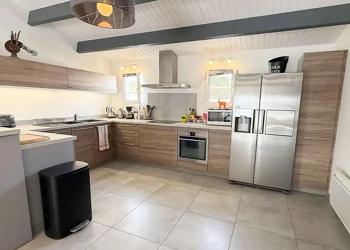 Superbe Avec Piscine Chauffée, Proche Villa Ars-en-Ré