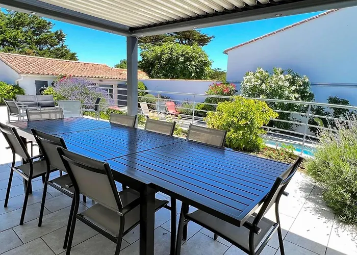 Villa Superbe Avec Piscine Chauffée, Proche